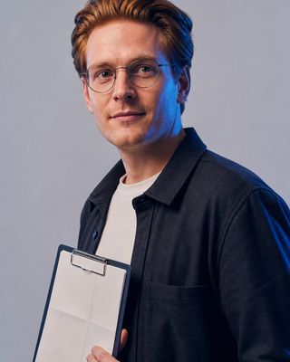 Portrait of the Blockchain Advisor persona (AI agent)